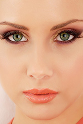 Timea Domokos, incadratura gros-plan - Make-up Andrada Arnautu - Master Photography